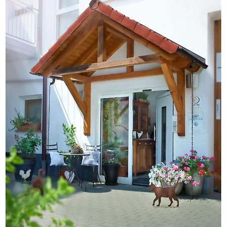 Landhaus-Apartments Wattenheim Eksteriør billede