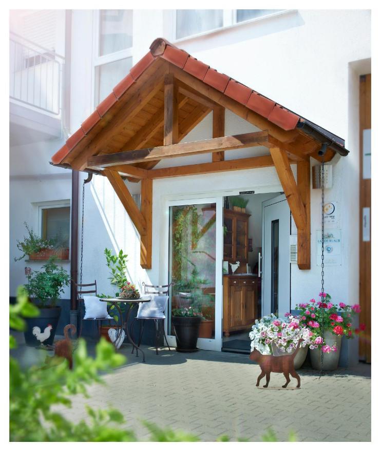 Landhaus-Apartments Wattenheim Eksteriør billede