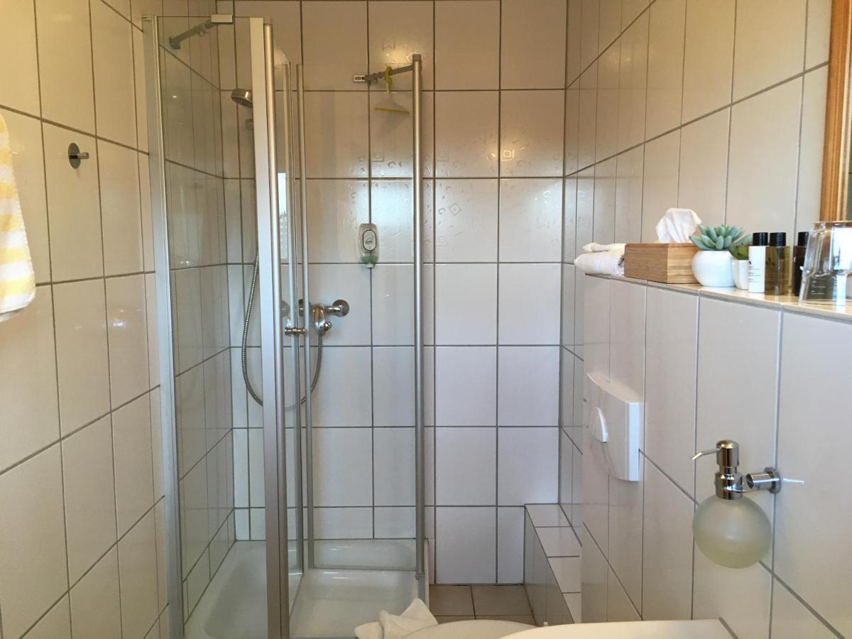 Landhaus-Apartments Wattenheim Eksteriør billede