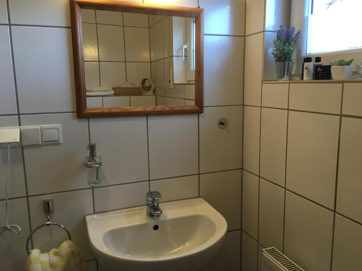 Landhaus-Apartments Wattenheim Eksteriør billede