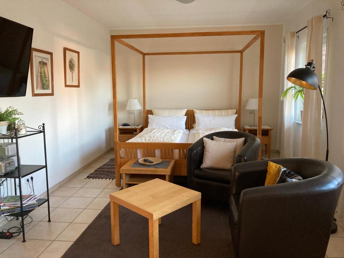 Landhaus-Apartments Wattenheim Eksteriør billede