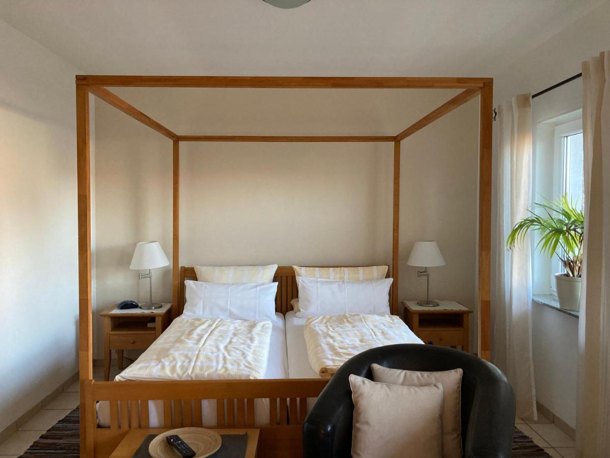 Landhaus-Apartments Wattenheim Eksteriør billede